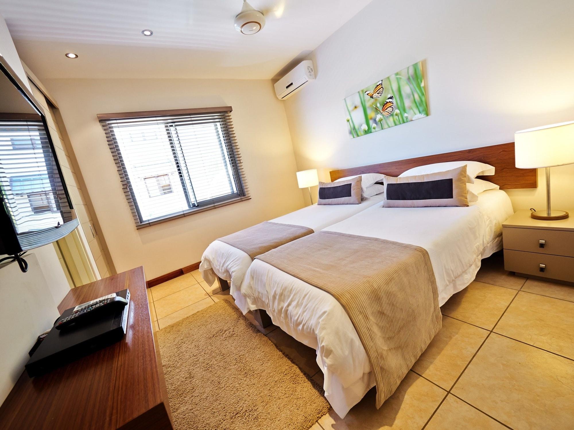 Bon Azur Beachfront Suites & Penthouses With Lov Trou aux Biches Bagian luar foto
