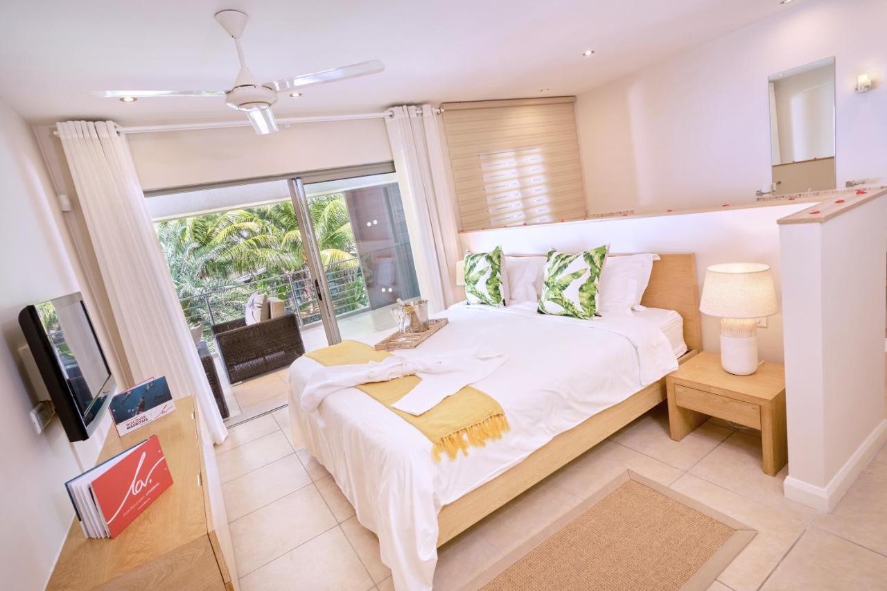Bon Azur Beachfront Suites & Penthouses With Lov Trou aux Biches Bagian luar foto
