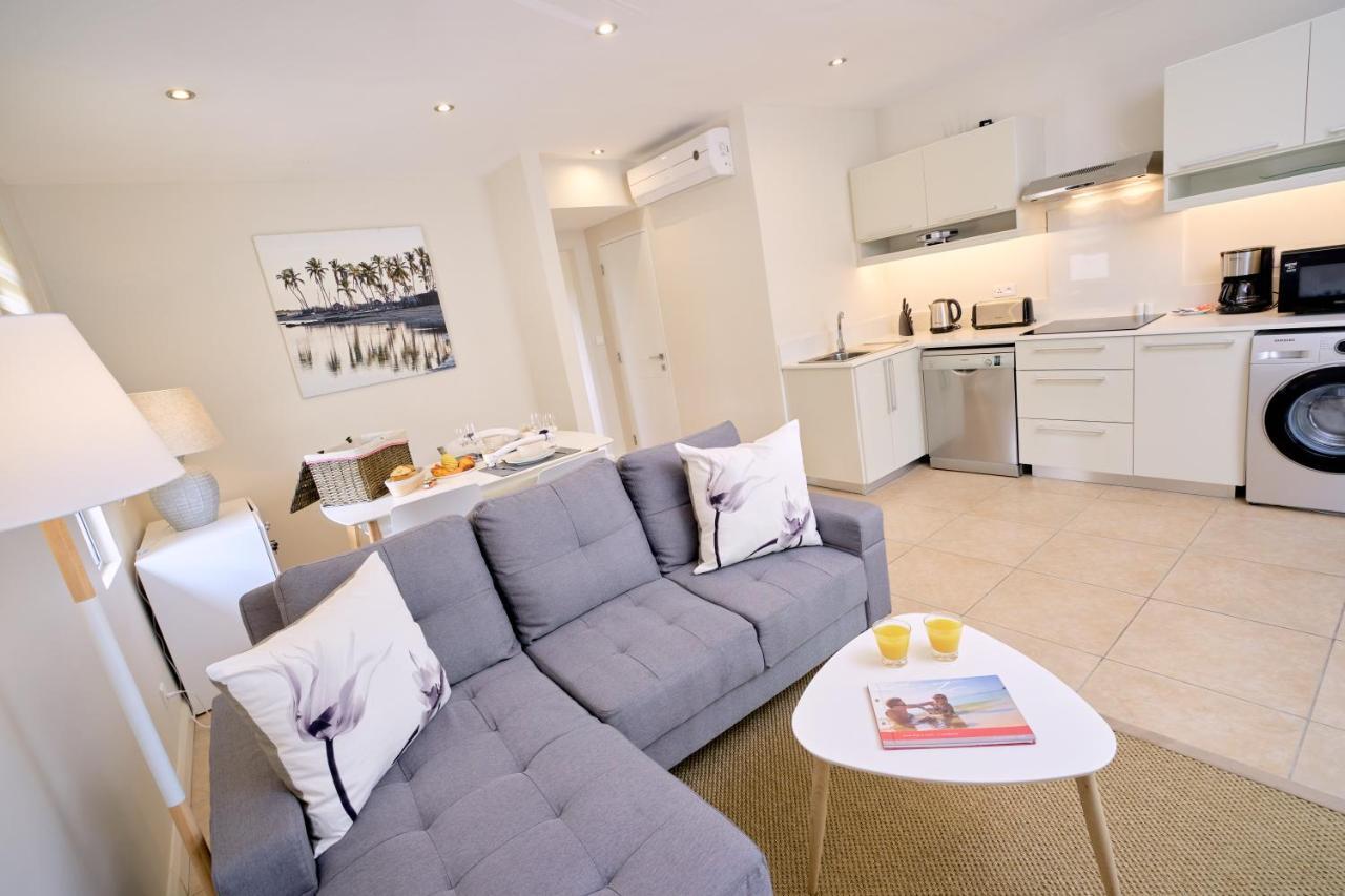 Bon Azur Beachfront Suites & Penthouses With Lov Trou aux Biches Bagian luar foto