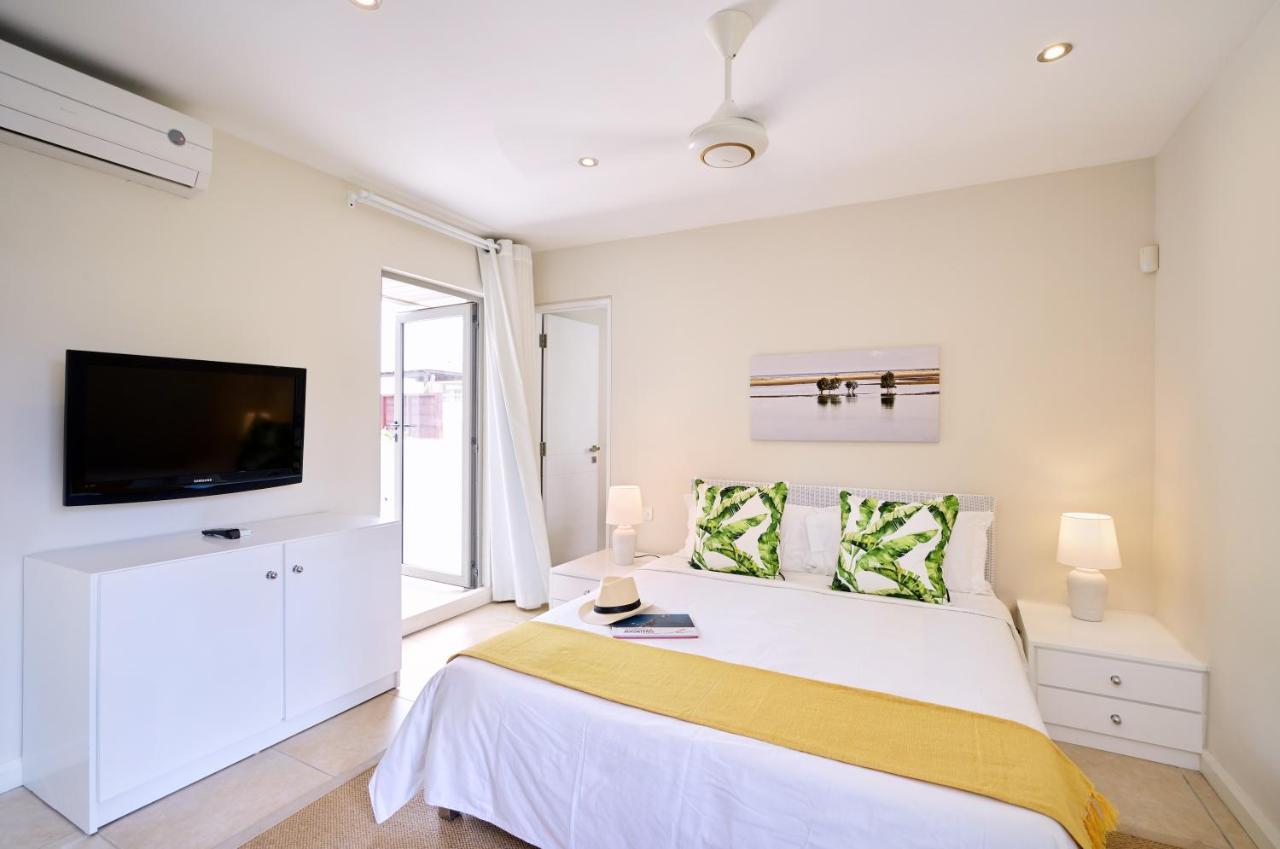Bon Azur Beachfront Suites & Penthouses With Lov Trou aux Biches Bagian luar foto