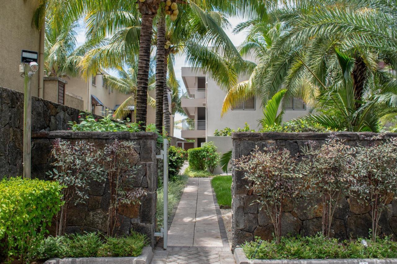 Bon Azur Beachfront Suites & Penthouses With Lov Trou aux Biches Bagian luar foto
