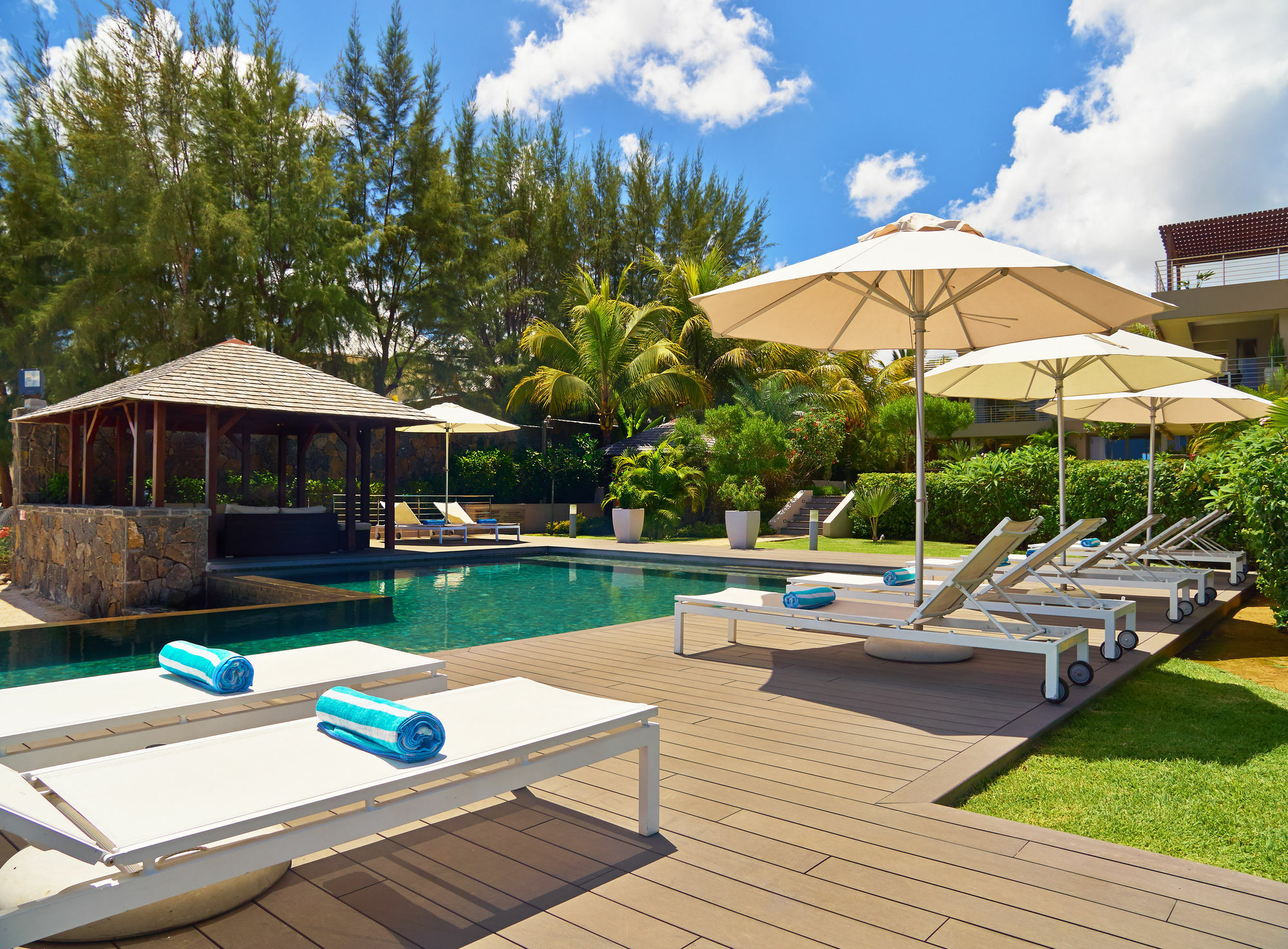 Bon Azur Beachfront Suites & Penthouses With Lov Trou aux Biches Bagian luar foto